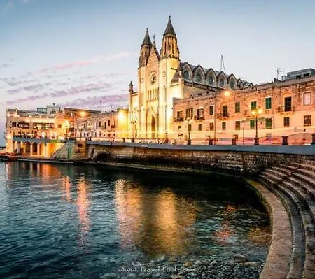 New Stylish Design Apartment